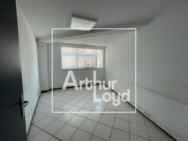 BUREAUX A LOUER - MONTPELLIER CENTRE-VILLE - PROXIMITE IMMEDIATE TRAMWAY LIGNE 5