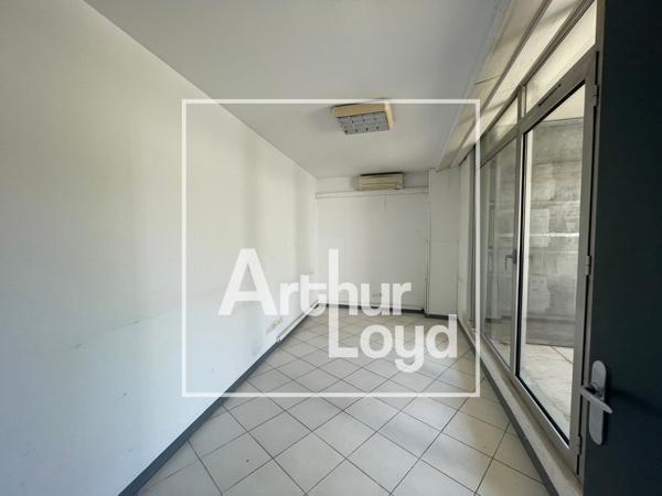BUREAUX A LOUER - MONTPELLIER CENTRE-VILLE - PROXIMITE IMMEDIATE TRAMWAY LIGNE 5