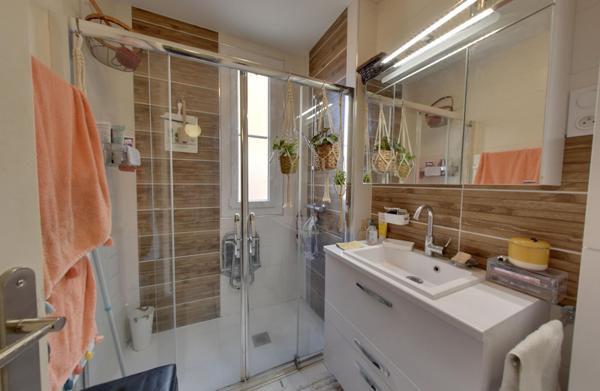 AUXERRE - APPARTEMENT LUMINEUX PROCHE BIBLIOTHÈQUE - 84 m²