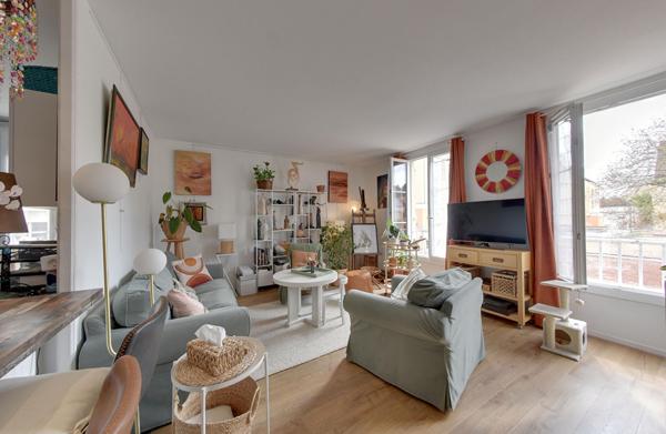 AUXERRE - APPARTEMENT LUMINEUX PROCHE BIBLIOTHÈQUE - 84 m²