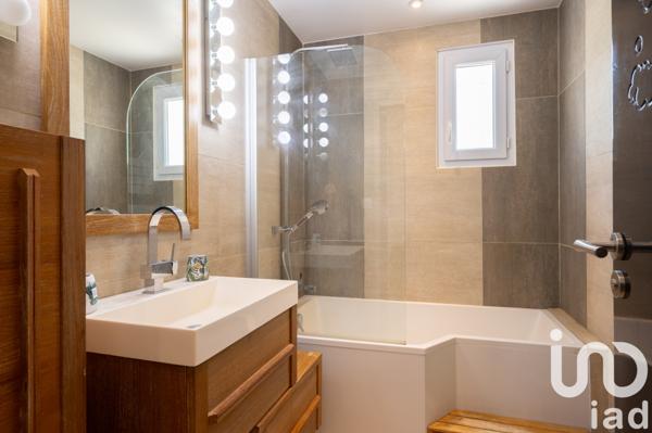 Maison à vendre 7 pièces 170 m² Cuers