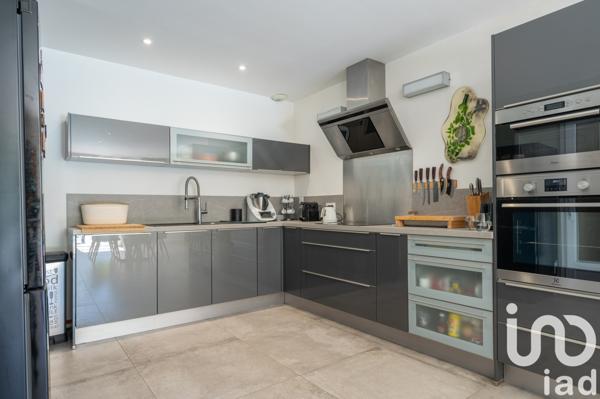 Maison à vendre 7 pièces 170 m² Cuers