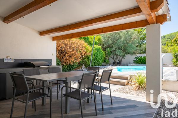 Maison à vendre 7 pièces 170 m² Cuers