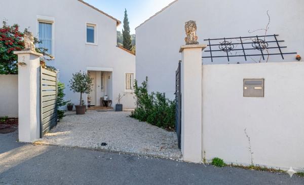 Maison 5 pièces à Châteauneuf de 97 m2 sur une parcelle de 407 m2