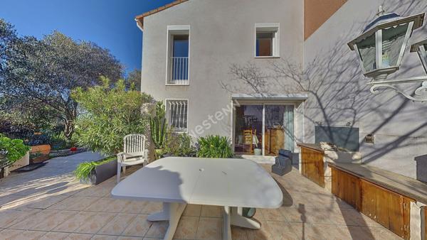 Maison 5 pièces à Châteauneuf de 97 m2 sur une parcelle de 407 m2