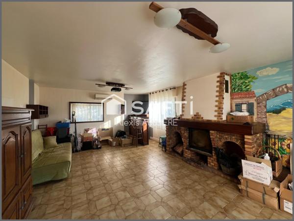 MAISON CENTRE VILLE 232 M2 UTILE+ TERRAIN DE 596 M2