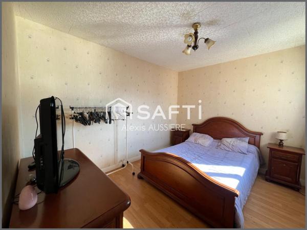 MAISON CENTRE VILLE 232 M2 UTILE+ TERRAIN DE 596 M2