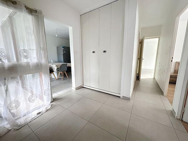 Valence Victor Hugo Sud Appartement 5 pieces 93.97 m2 utiles dernier etage 2 balcons et cave