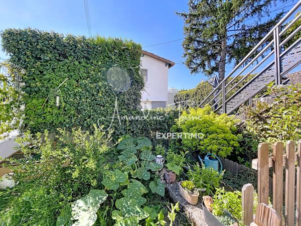 Millau (12100) Rez-de-villa rénové avec jardin et place de parking