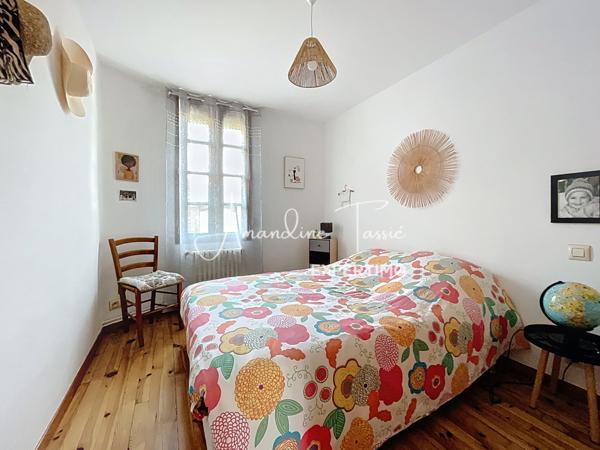 Millau (12100) Rez-de-villa rénové avec jardin et place de parking