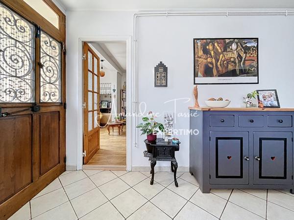 Millau (12100) Rez-de-villa rénové avec jardin et place de parking