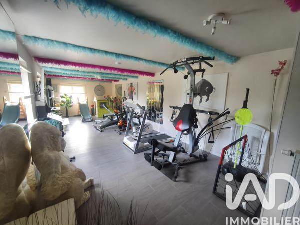 Maison à vendre 8 pièces 250 m² Villaines-la-Juhel