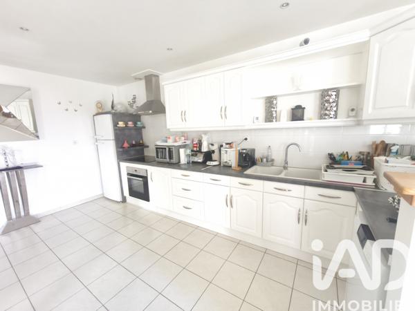 Maison à vendre 8 pièces 250 m² Villaines-la-Juhel