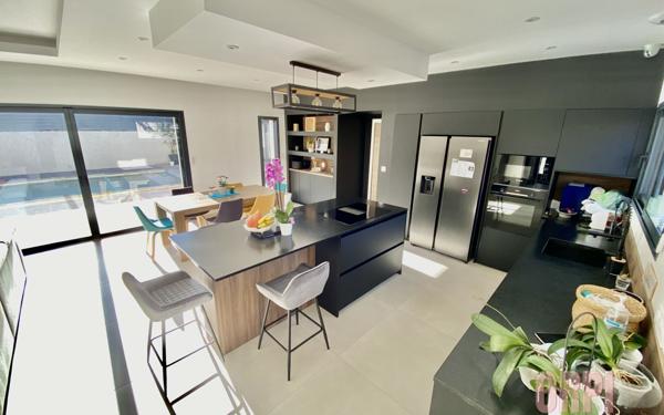 Maison à vendre    5 pièces •  Monteux