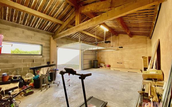 Maison à vendre    5 pièces •  Monteux