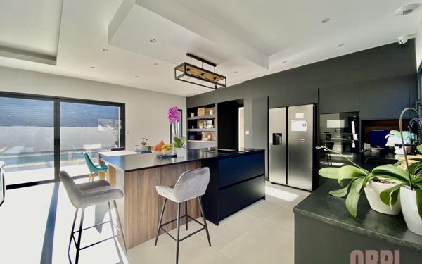 Maison à vendre    5 pièces •  Monteux