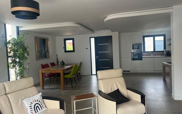 Maison à vendre    7 pièces • 160 m2 Chennevières-sur-Marne