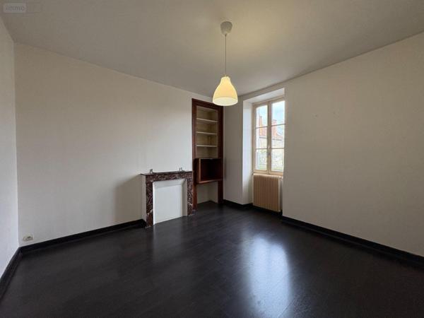 Maison de ville à vendre à Argenton-sur-Creuse dans l'Indre (36200), ref : 037/2660