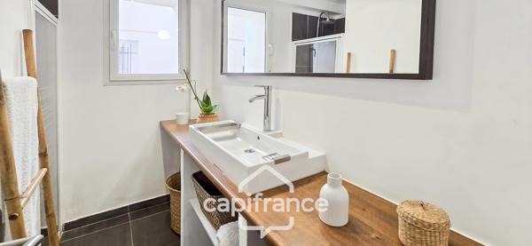 Maison à vendre 5 pièces SOLLIES VILLE (83)