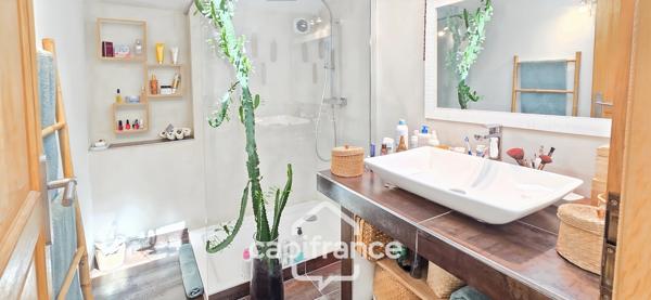 Maison à vendre 5 pièces SOLLIES VILLE (83)