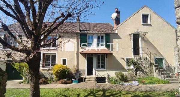 Maison 8 pièces à double entrée avec belles prestations