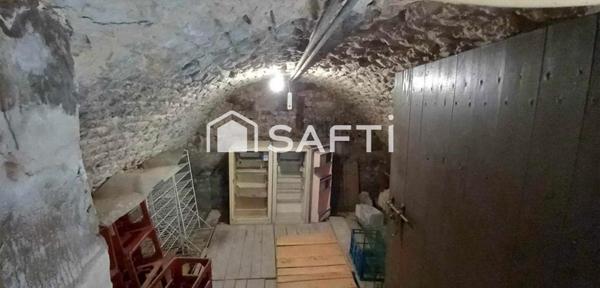 Maison 8 pièces à double entrée avec belles prestations