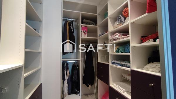 Maison 8 pièces à double entrée avec belles prestations