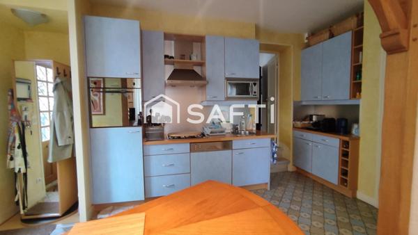 Maison 8 pièces à double entrée avec belles prestations