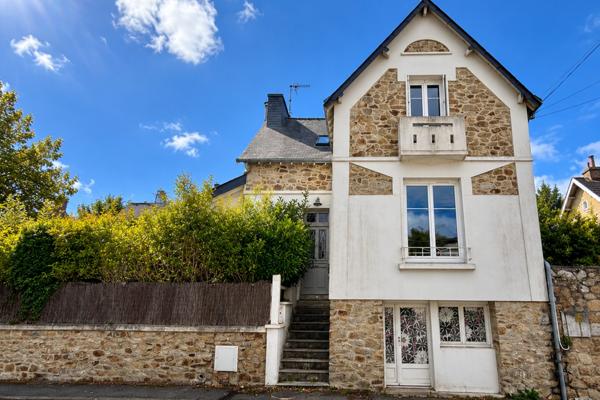 A VENDRE – Maison des années 1930 – Rive droite du port de Vannes