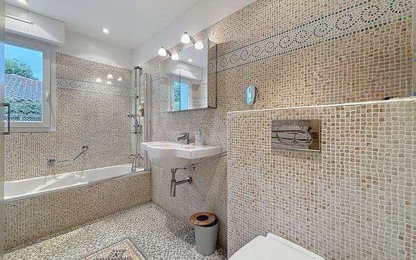 Maison à vendre    6 pièces • 315 m2 Anglet