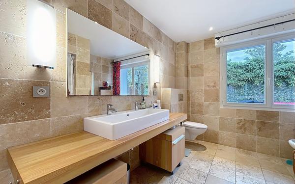 Maison à vendre    6 pièces • 315 m2 Anglet