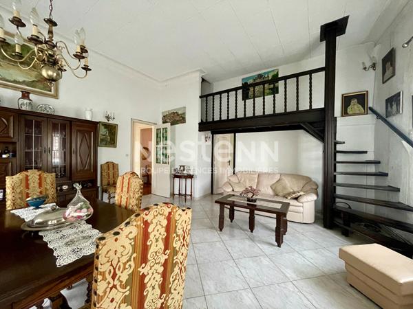 Maison Talence Haut-Brion 160m2 6 chambres cave terrasse jardin au calme expo sud