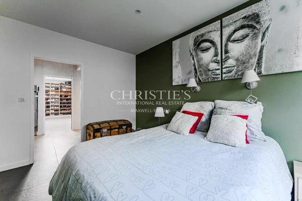 BORDEAUX – ST AUGUSTIN – Maison contemporaine de plain-pied 240m2 – 4 chambres – Jardin – Piscine – Parking