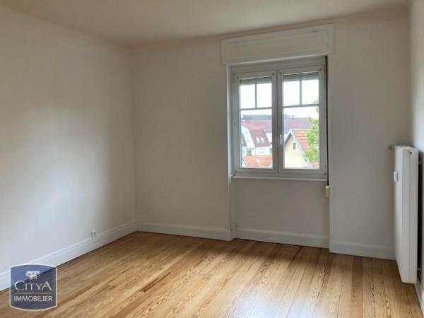 Appartement à louer 2 pièces 63.12m²