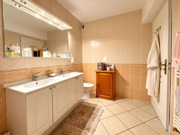 Appartement DIJON 5 Pièces 129 m² - Rez-de-jardin - Quartier Carrières Bacquin