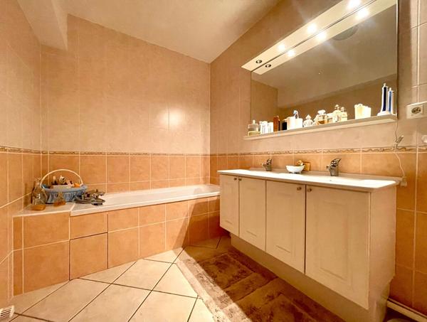 Appartement DIJON 5 Pièces 129 m² - Rez-de-jardin - Quartier Carrières Bacquin