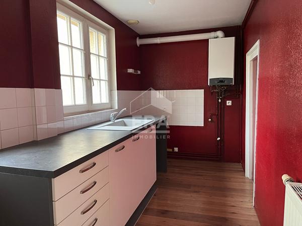 BEL APPARTEMENT DONNANT SUR LE BLOSSAC
