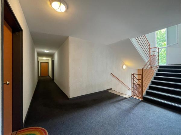 Appartement
         3 pièces
        - 67 m² 179 760 € *