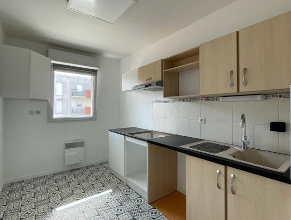 Appartement
         3 pièces
        - 67 m² 179 760 € *