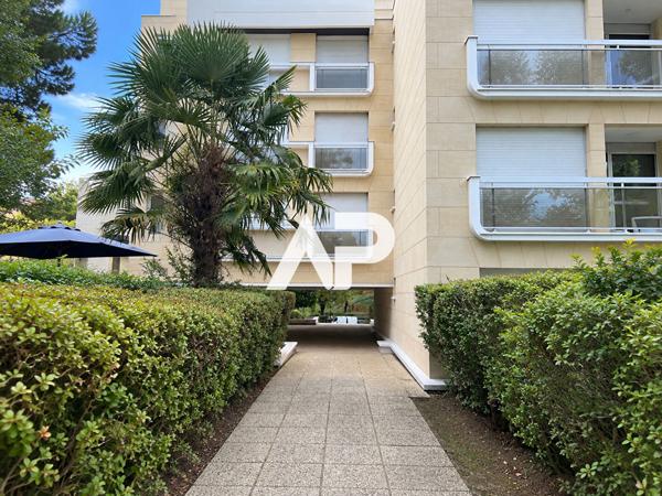 Appartement à Montmorency 3 pièces 71m2 Loyer 1 400 €/mois charges comprises **  - Référence  1697