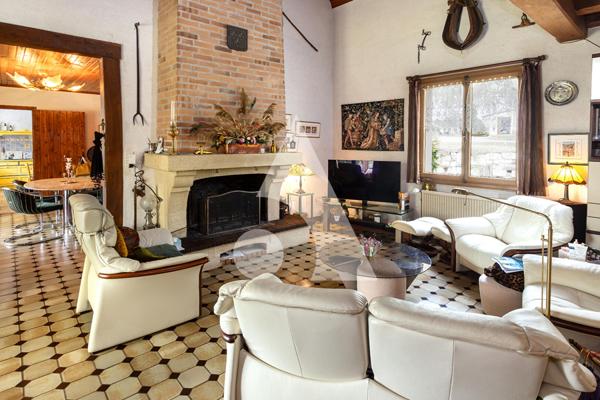 Maison 10 pièces 200 m2