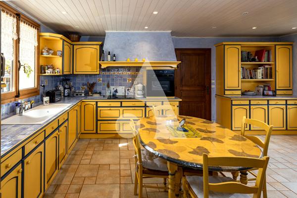 Maison 10 pièces 200 m2