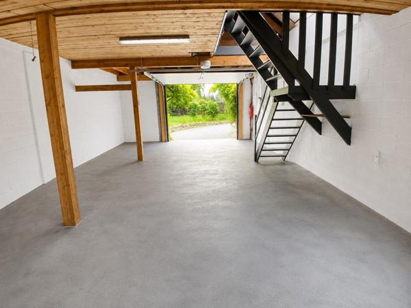 VILLA FAMILIALE INDIVIDUELLE DE PRESTIGE EN SEMI PLAIN-PIED DE 262 M² SUR UNE PARCELLE DE PLUS DE 2 000 M²