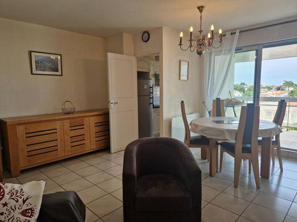 APPARTEMENT à VAUX SUR MER