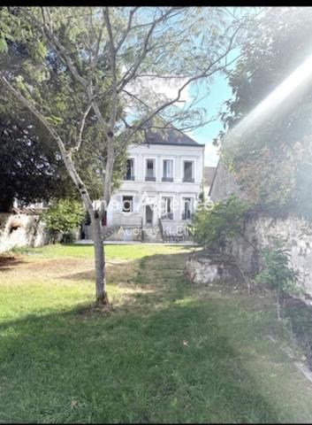 Maison à CANNES-ECLUSE, 77130 - 8 pièces 226m²