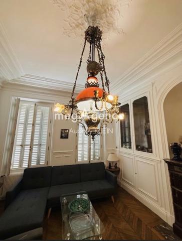 Maison à CANNES-ECLUSE, 77130 - 8 pièces 226m²