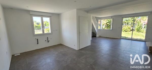Maison à vendre 5 pièces 83 m² Sainte-Luce-sur-Loire