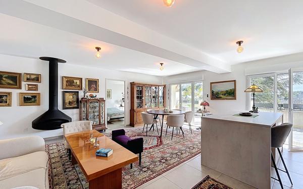 Appartement à vendre    4 pièces • 104 m2 Antibes