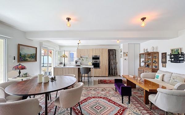 Appartement à vendre    4 pièces • 104 m2 Antibes