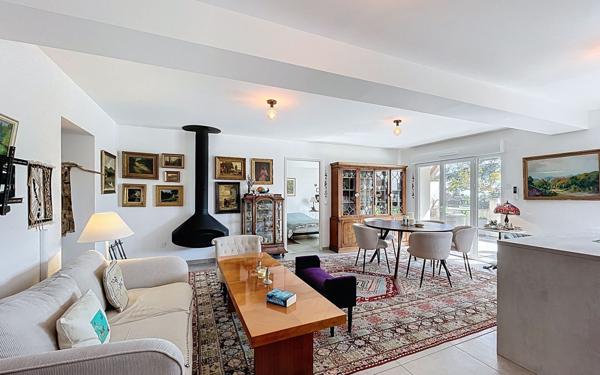 Appartement à vendre    4 pièces • 104 m2 Antibes